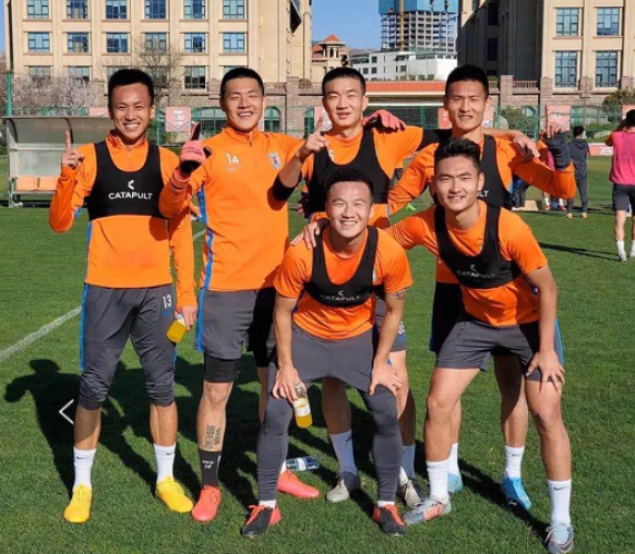 今晚新奥尔良鹈鹕门线救险:中超节点到来,底气十足,临场指挥获称赞(今日今晚中超最新战报直击赛场风云) 今晚新奥尔良鹈鹕门线救险:中超节点到来,底气十足,临场指挥获称赞(今日今晚中超最新战报直击赛场风云)