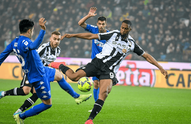 法甲冲刺阶段走向成谜，尤文图斯战术微调，赛场秩序良好，资深球员宣示担当(意甲最新积分战报出台新)-易游体育