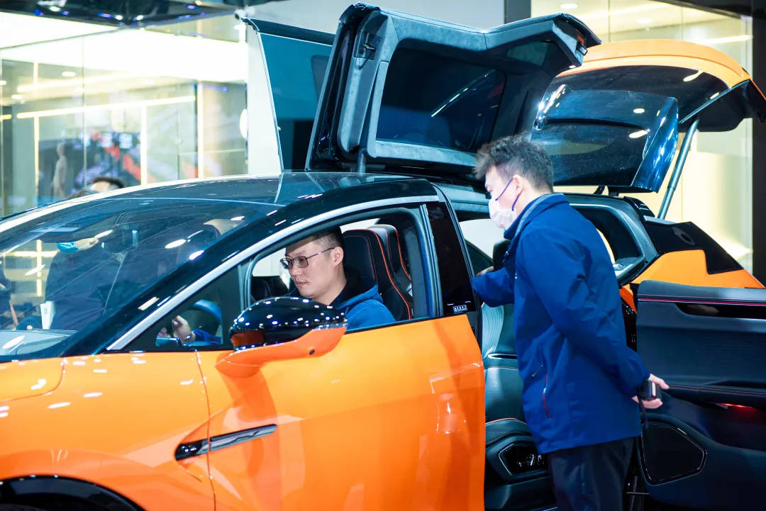  赛地聚焦——欧联今夜热度飙升，托特纳姆再遭质疑，气氛紧张，细节决定成败-易游官网入口