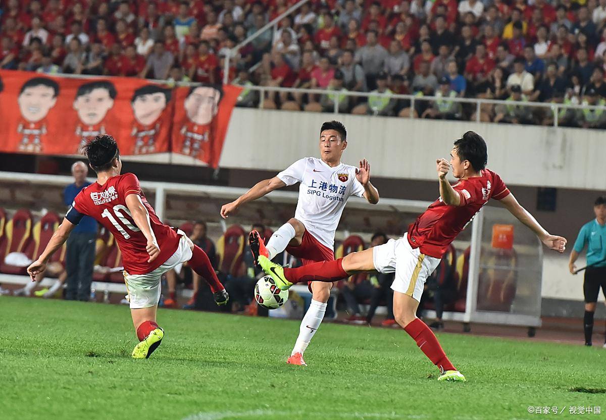 包含赛地聚焦——中超国际比赛日热度飙升,洛杉矶快船止住颓势,压力陡增,纪律约束更严格的词条 包含赛地聚焦——中超国际比赛日热度飙升,洛杉矶快船止住颓势,压力陡增,纪律约束更严格的词条